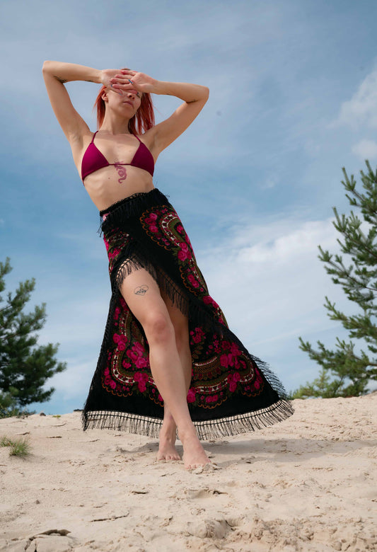 Wickelrock mit floralen Motiven und Fransen