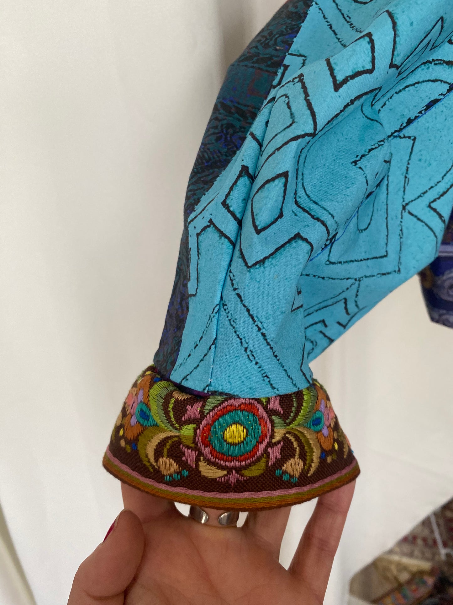 Blouson in Patchwork inspiriertem Digitaldruck